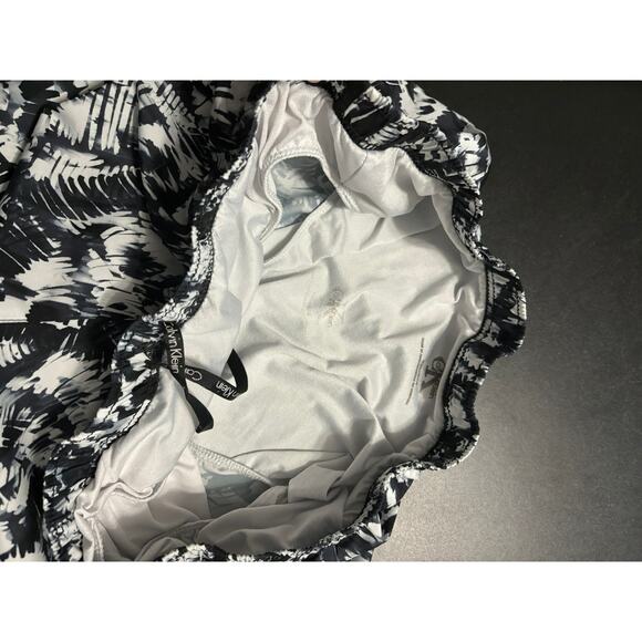 Calvin Klein Black White  Running Shorts Size XXL - Picture 5 of 10